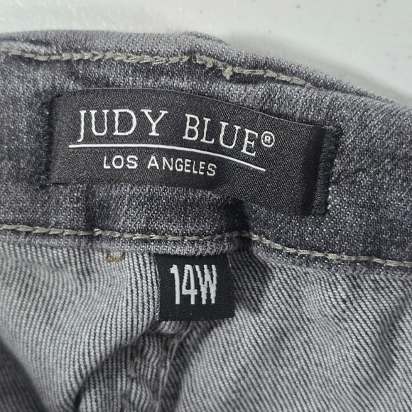 Judy Blue Los Angeles Women's Gray Wash Distressed Skinny Jeans Size 14W - Picture 7 of 9